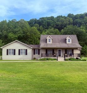 7055 Us Highway 60 W