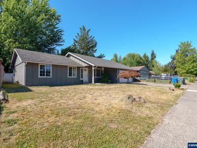 4702 Regal Dr NE