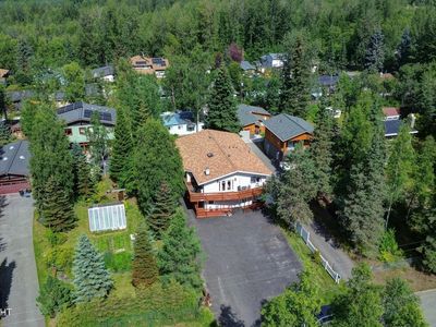 Property at 1819 Rogers Park Ct, Anchorage, AK