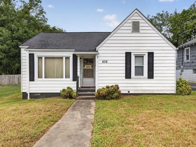 Property at 832 Portsmouth Ave, Bristol, VA