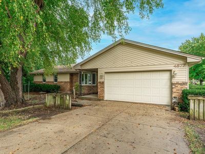 4877 Raymond Dr