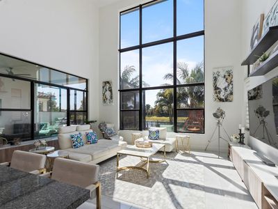 8451 Grand Prix Lane