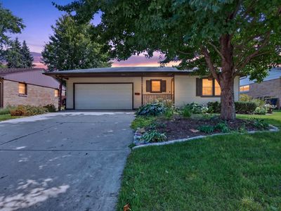 1204 Searle Dr