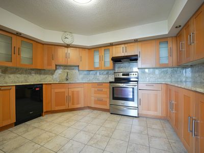 1021 Harmon Cove Tower #1021