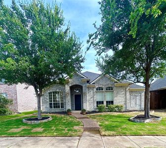 5633 Green Hollow Ln