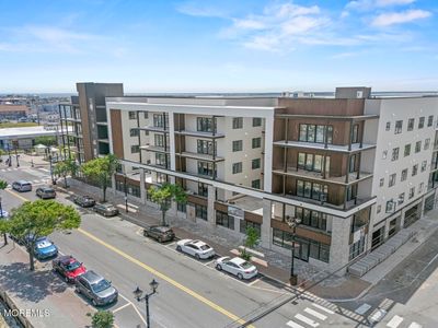 401 Boulevard #402