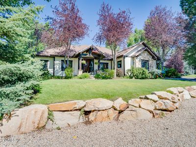 1307 N Dutch Highland Dr