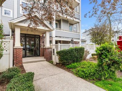 200 Falls Blvd Unit B208