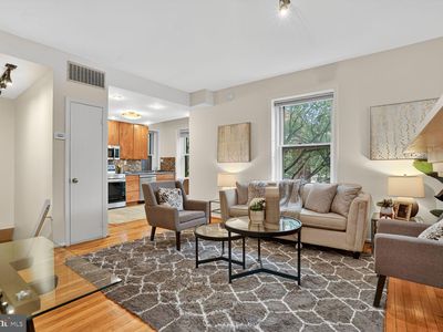 1935 17th St NW APT 4