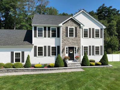 102 W Pond St