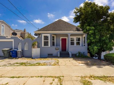 523 Baden Ave