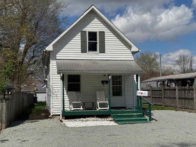 214 W 9th St
