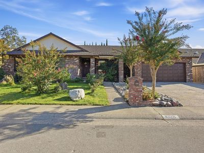 1028 Kensington Dr