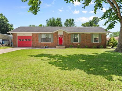404 E Deanna Lane
