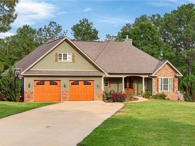 552 Lee Road 260
