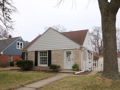 2910 North 82nd STREET