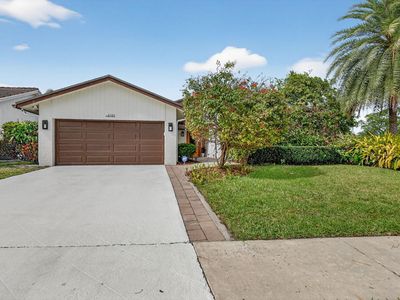 6163 Amberwoods Drive