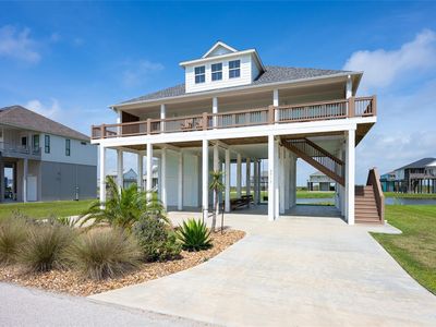 3717 Biscayne Beach Rd