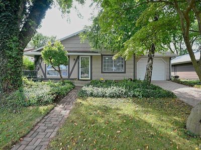 3737 Navarre Ct