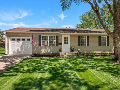 Property at 37 Ridge Ln, Geneva, IL