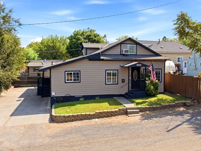 Property at 1008 J St, The Dalles, OR