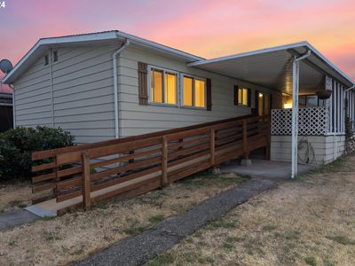 2511 SE River Rd UNIT 101