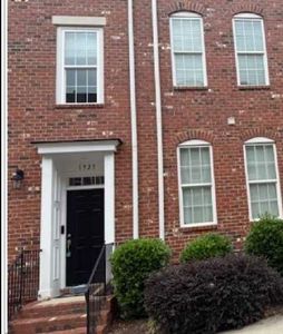 Property at 1927 Winpole Ln, Charlotte, NC
