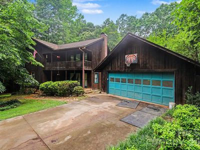 152 Shadywood Ln