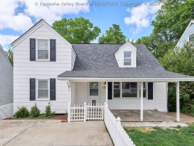 708 Churchill Dr