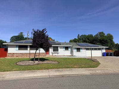 1405 Robinson Dr