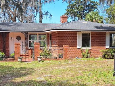 1900 E HOLLY OAKS LAKE Road E