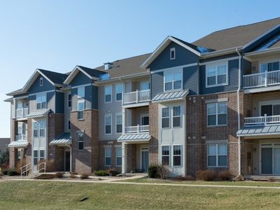 3848 Maple Grv #103
