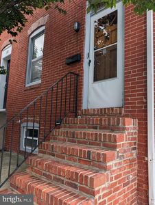 127 S Castle St