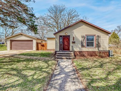 410 Bowling Ave