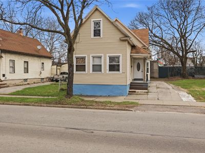 112 Carter St