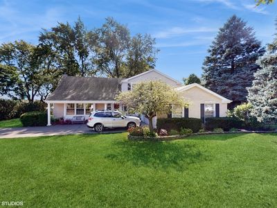 1555 E Lake Louise Dr