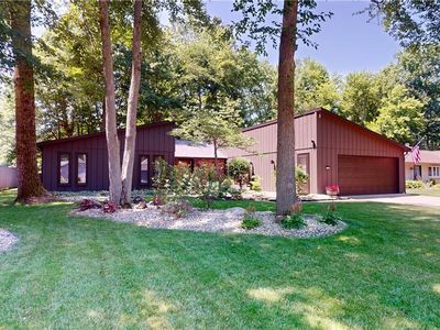 5726 Rock Point Cir