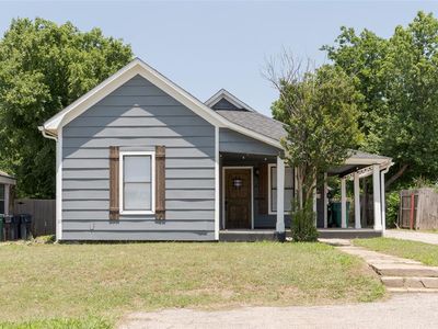 1819 NW 37th St