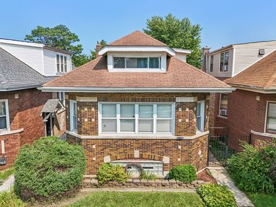 8745 S Sangamon St