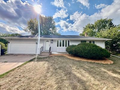 Property at 2021 Chambers St N, Maplewood, MN