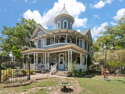 200 NW 4th St