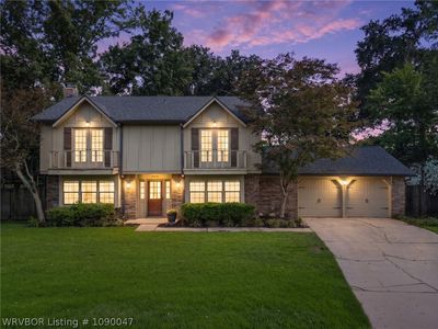 10018 Andover Pl
