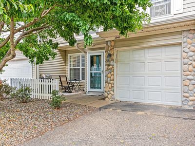 1947 Bluestem Ln