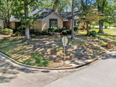 1129 Windsong Ln