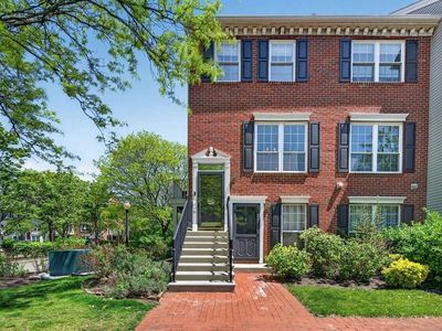 1 Cypress St
