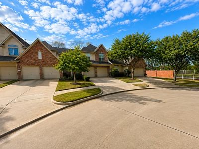 2219 Ridge Wood Ln