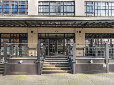 1400 NW Irving St APT 522