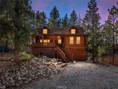 1521 Dogwood Way