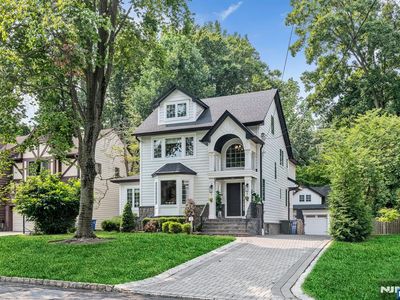 52 Bliss Ave