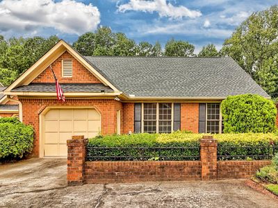 208 Valley Vine Ct